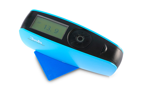 光泽度仪测量涂料的光泽度